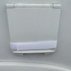 Klappenfixierung mit Klettband